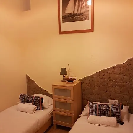 Cruz Vieja Apartment *